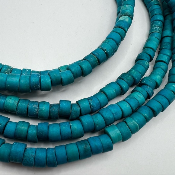 Vintage Monies Horn Clasp Multistrand Hand Dyed Turquoise Wood Bead Necklace - Picture 5 of 11